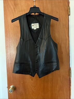 Men's Vintage Black Leather Vest by